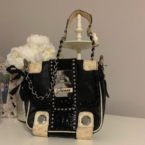 Guess Chain Shoulder Bag